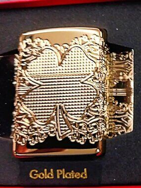 Luxury Gold Plated Deep Carved Armor Shamrock Zippo Lighter